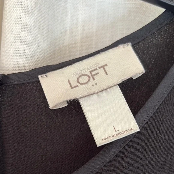 Loft Black Sleeveless Tank Top - Picture 3 of 6